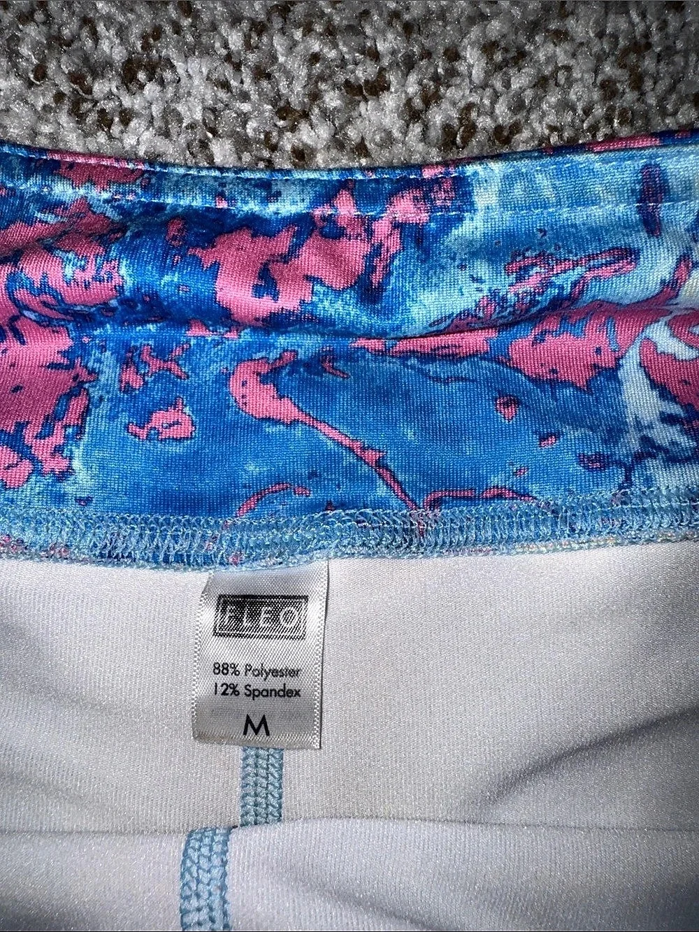 Fleo abstract athletic